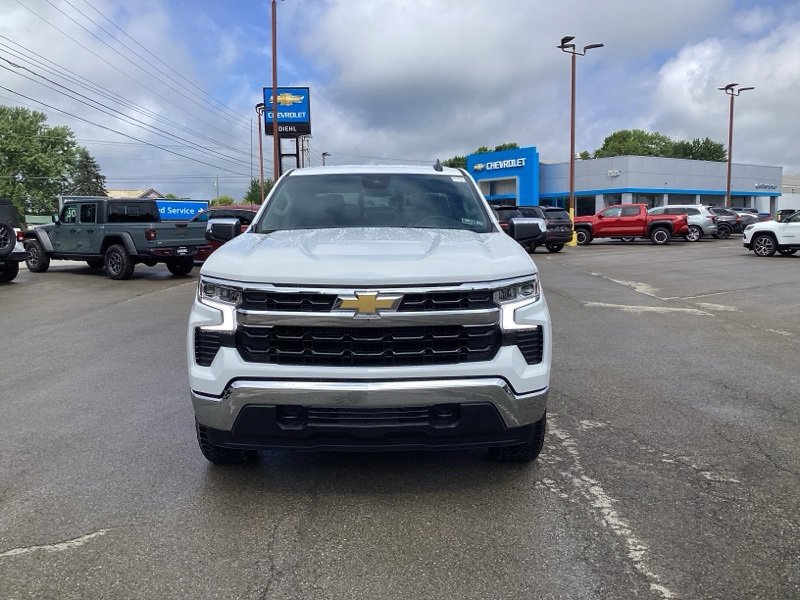 2026 Chevrolet Silverado 1500 LT photo 2