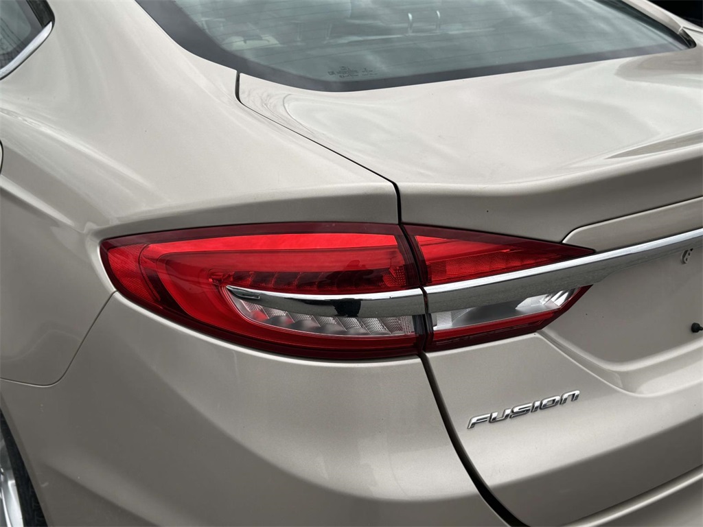 2018 Ford Fusion Hybrid S photo 4