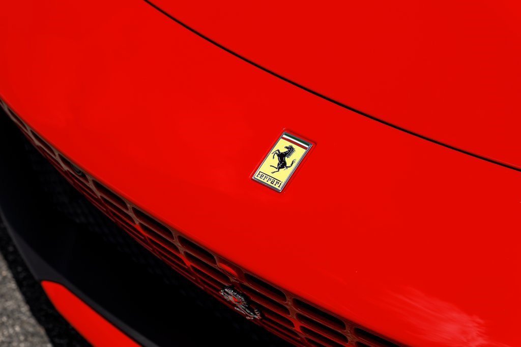 2025 Ferrari Roma Spider photo 35