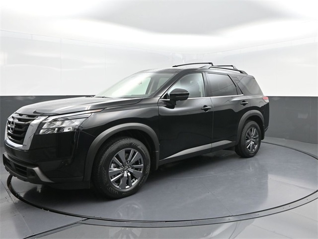 2025 Nissan Pathfinder SV photo 3