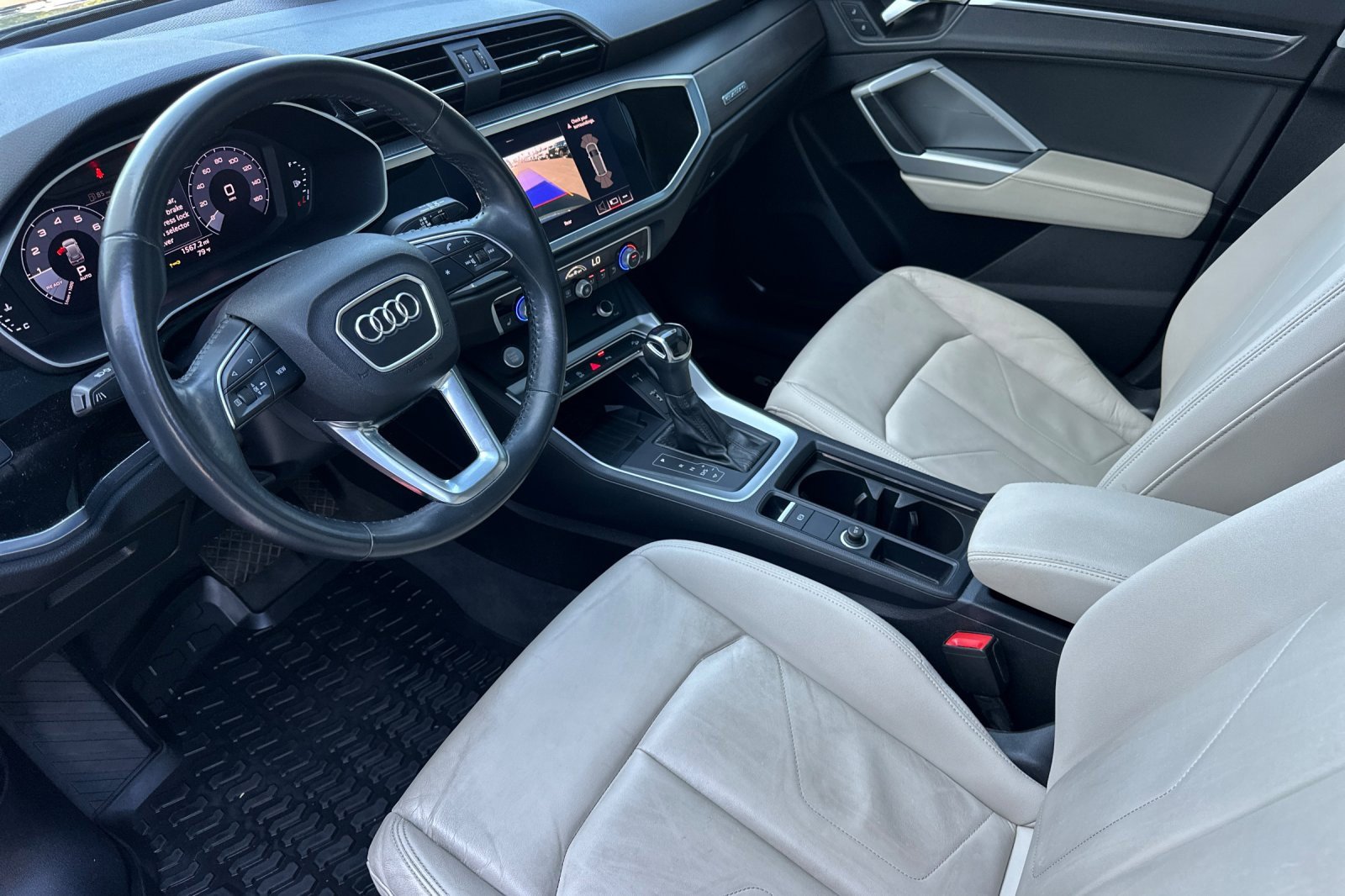 2019 Audi Q3 Premium Plus photo 8