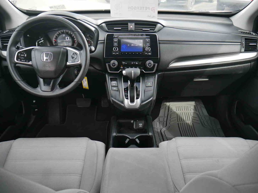 2019 Honda CR-V LX photo 4