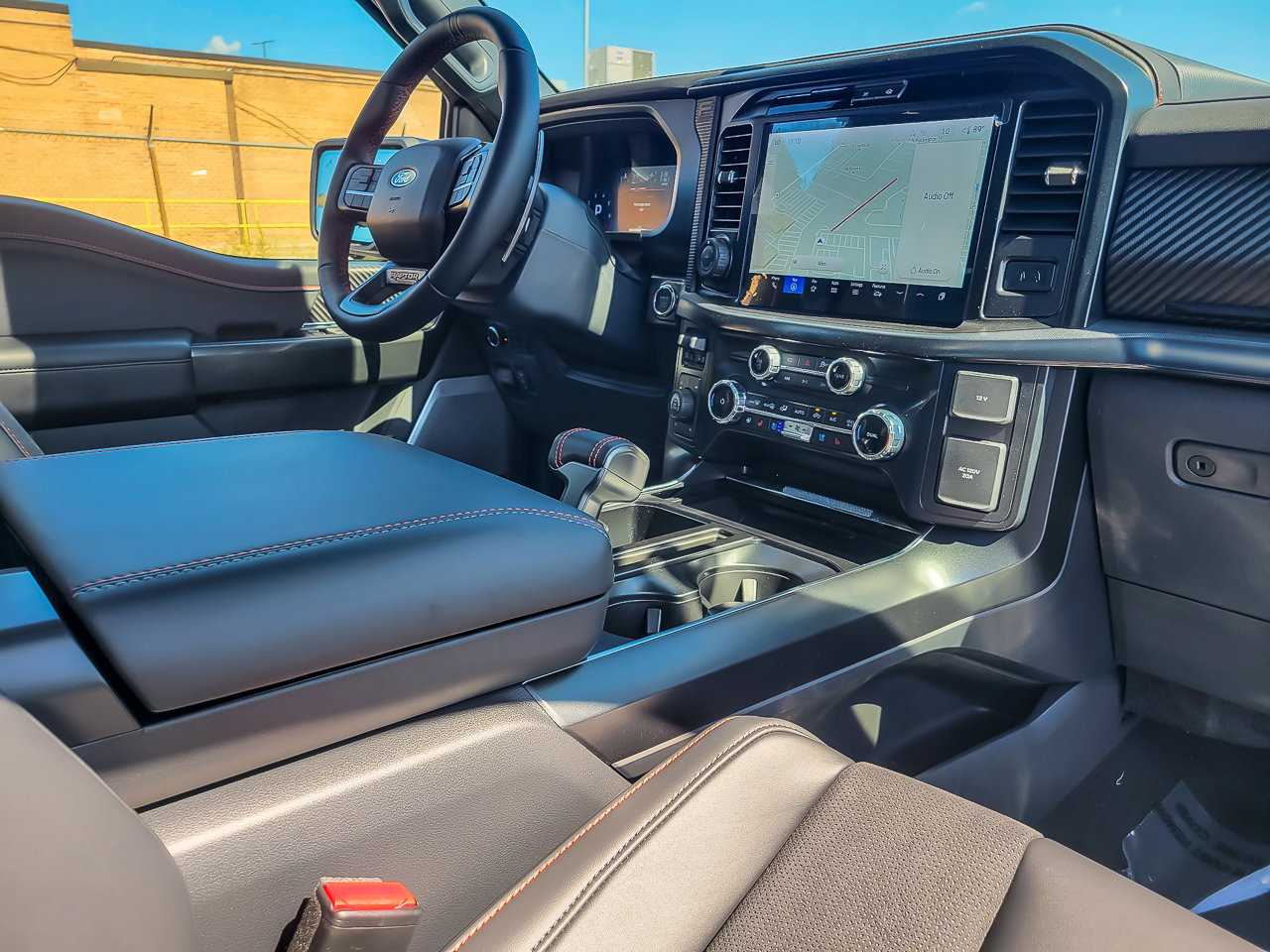 2025 FORD F-150 - Image 21