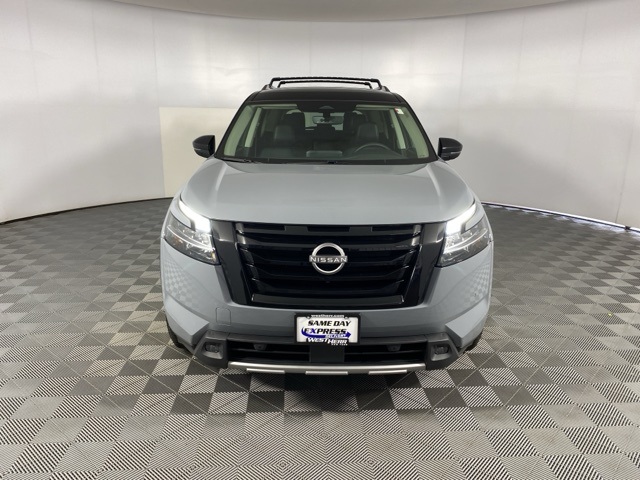 2023 Nissan Pathfinder SL photo 16