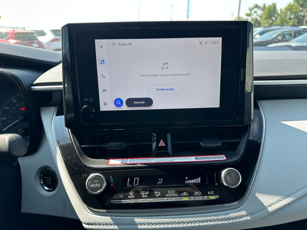 2025 Toyota Corolla SE photo 15