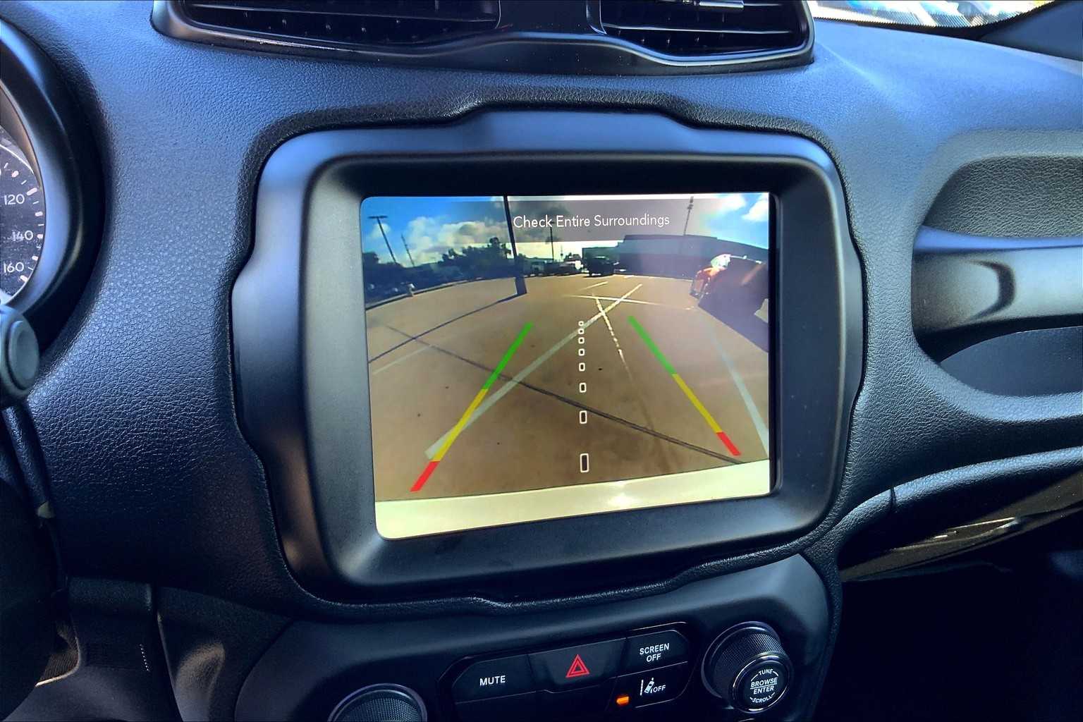 2022 Jeep Renegade Altitude photo 25
