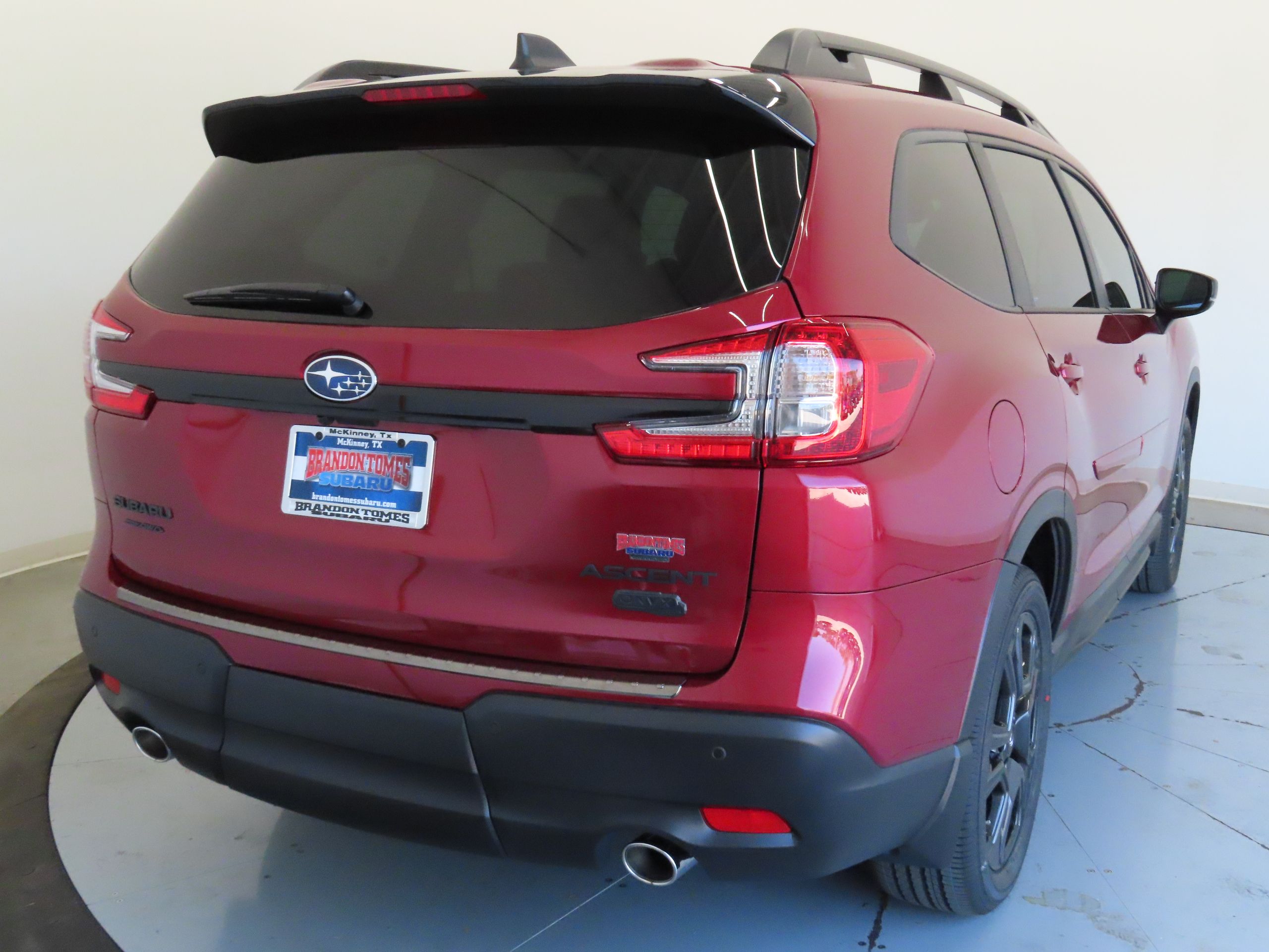 2025 Subaru Ascent Onyx Edition photo 3