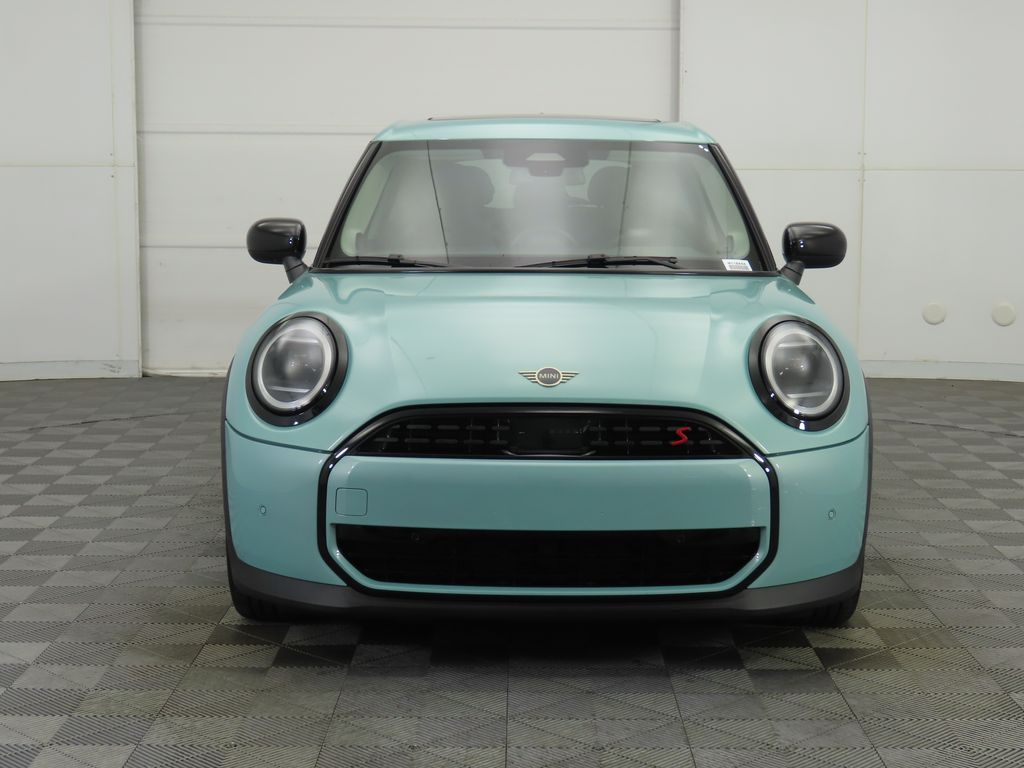 2025 Mini Cooper Hardtop S photo 2
