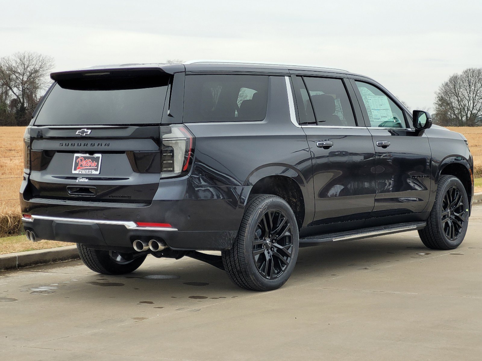 2025 Chevrolet Suburban Premier photo 3