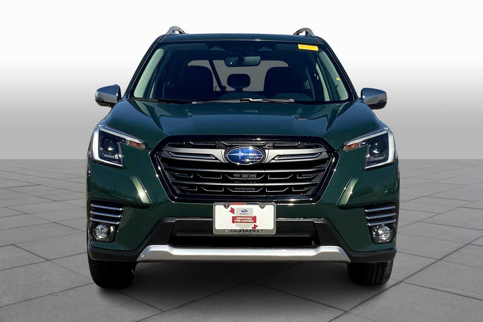 2024 Subaru Forester Touring photo 3