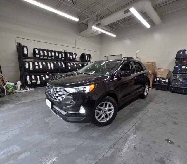 2022 Ford Edge SEL's photo