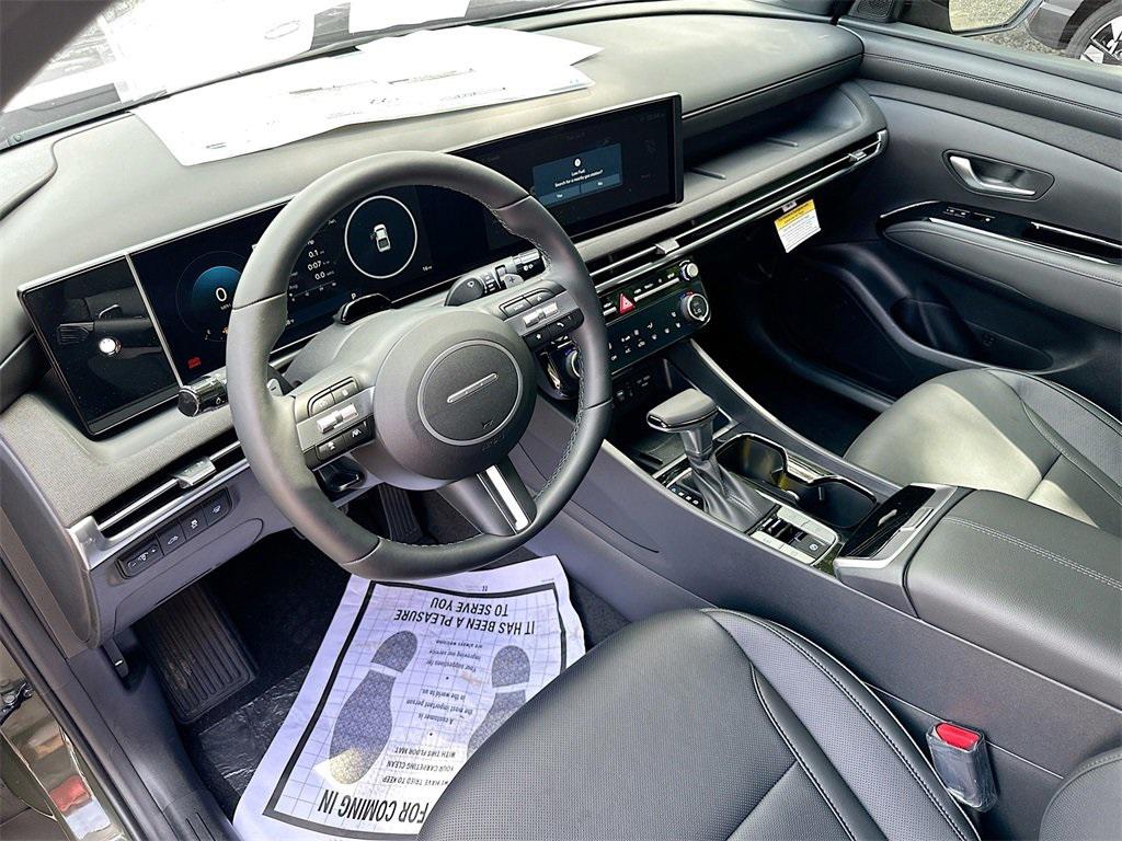 2025 Hyundai Santa Cruz Limited photo 4