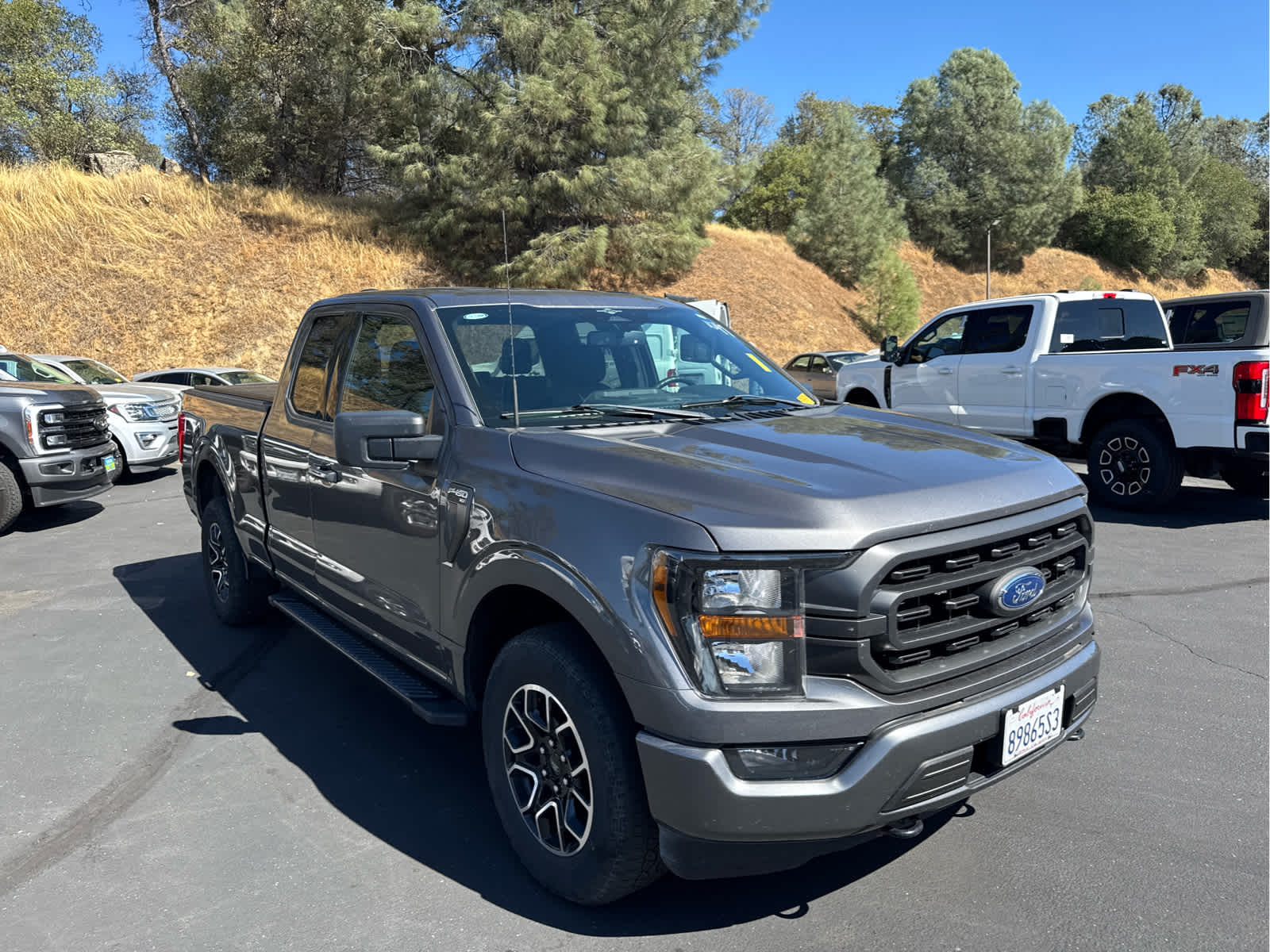 2023 Ford F-150 XLT photo 3