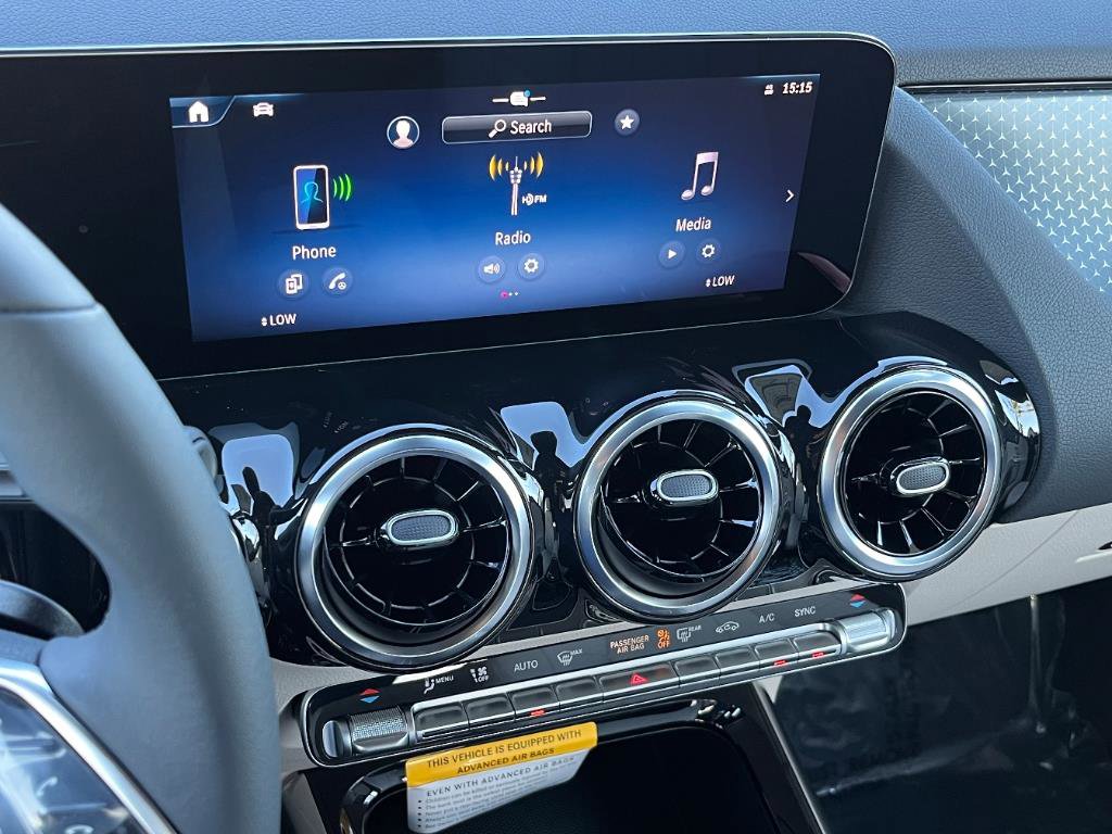 2026 Mercedes Benz GLA 250 photo 5