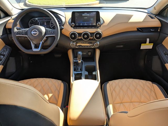 2025 Nissan Sentra SV photo 14