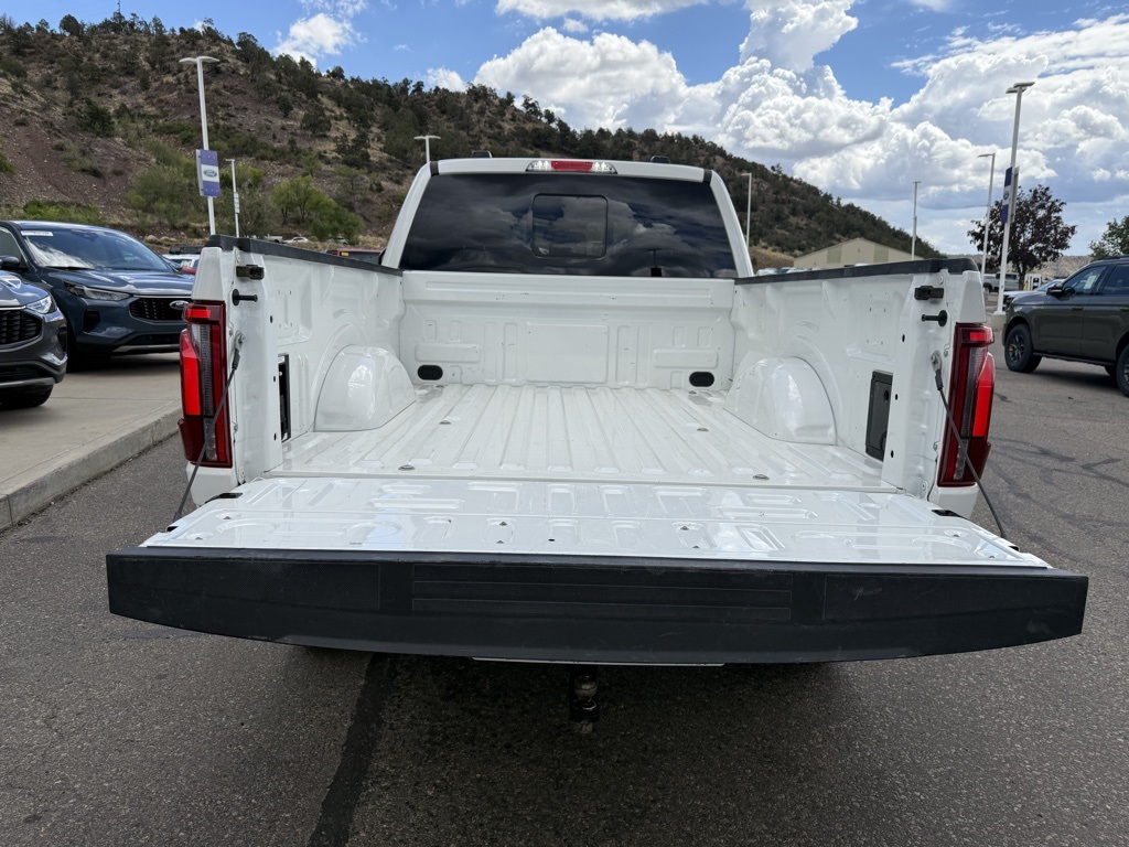 2025 Ford F-150 Lariat photo 8