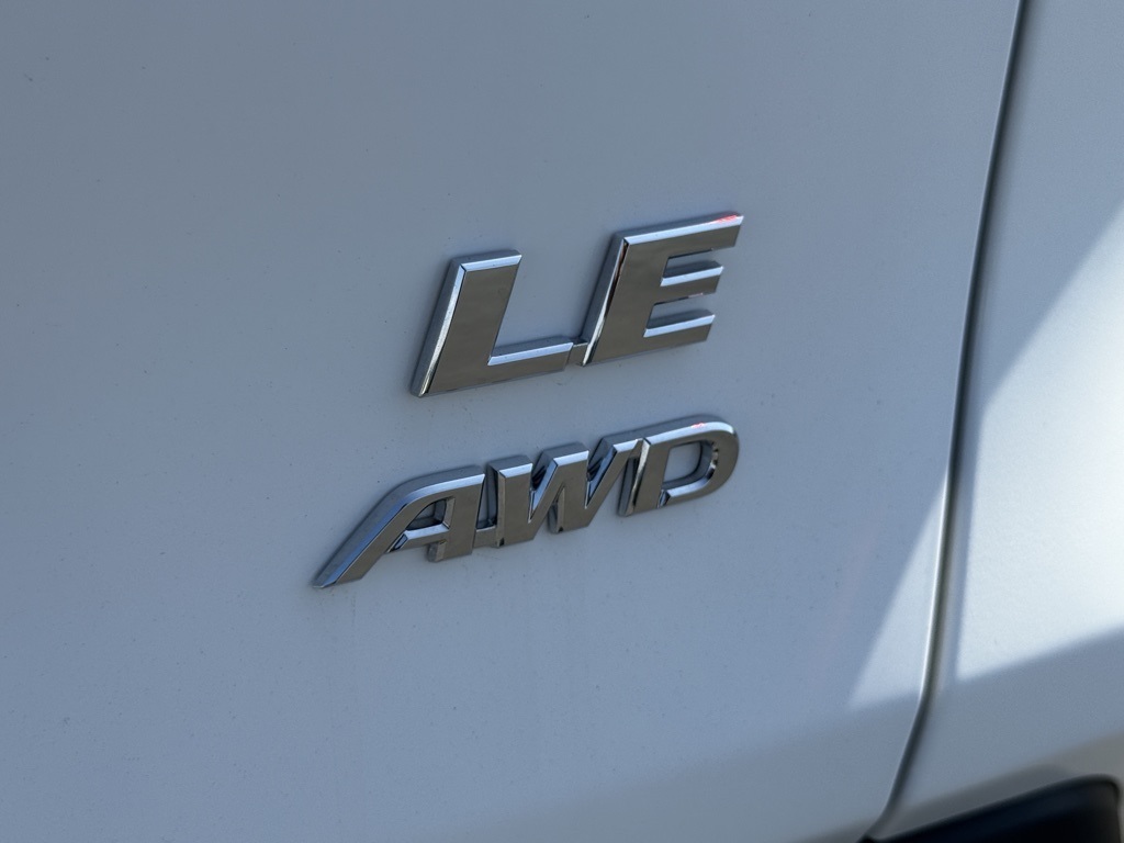 2025 Toyota RAV4 LE photo 14