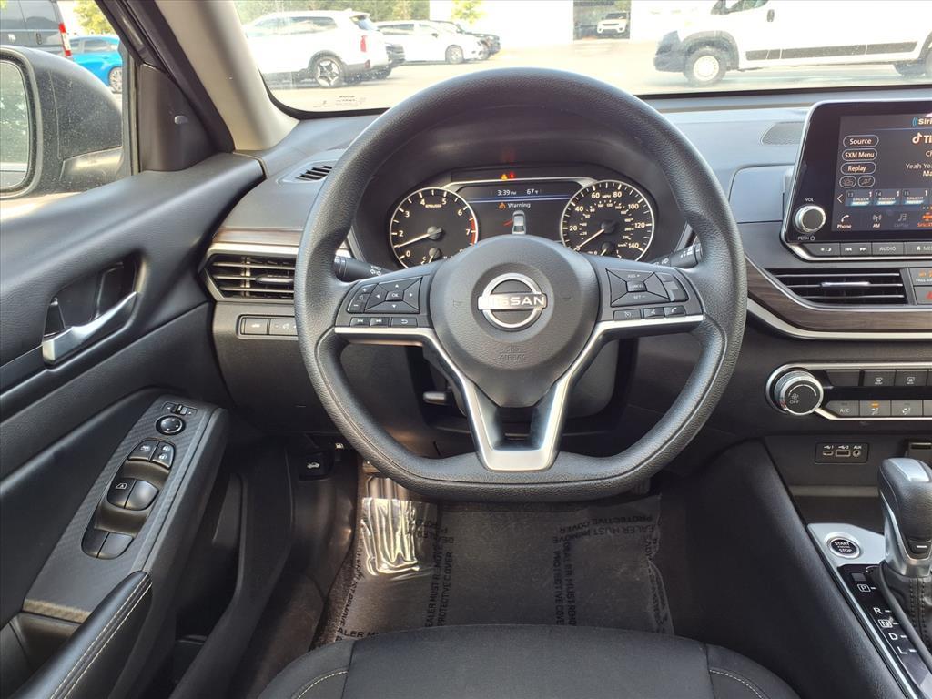 2024 Nissan Altima 2.5 SV photo 20