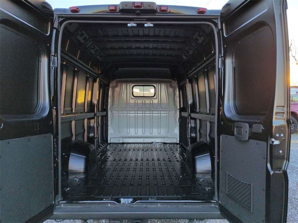 2026 Ram ProMaster 3500 Tradesman photo 3