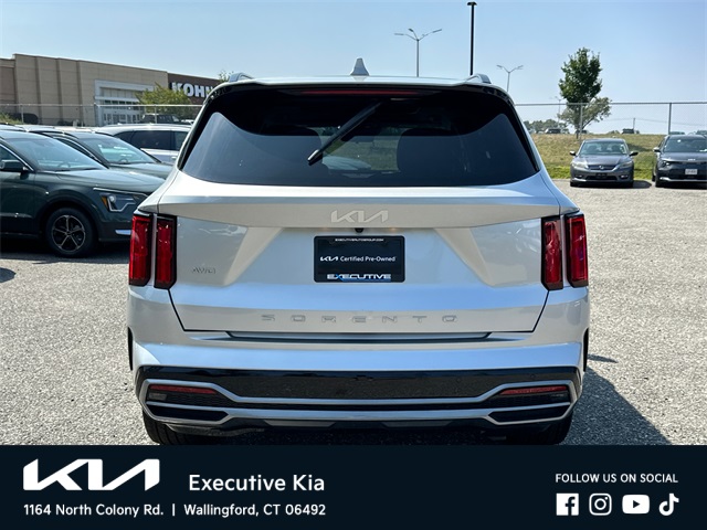2022 Kia Sorento SX photo 3