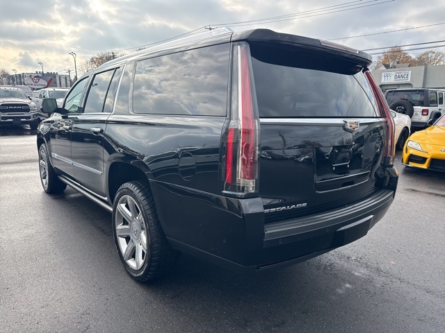 2020 Cadillac Escalade ESV Premium Luxury photo 4