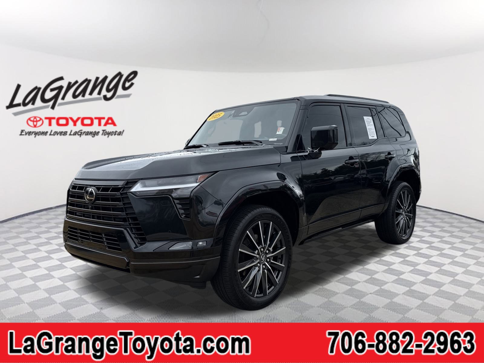 2025 Lexus GX Luxury's photo