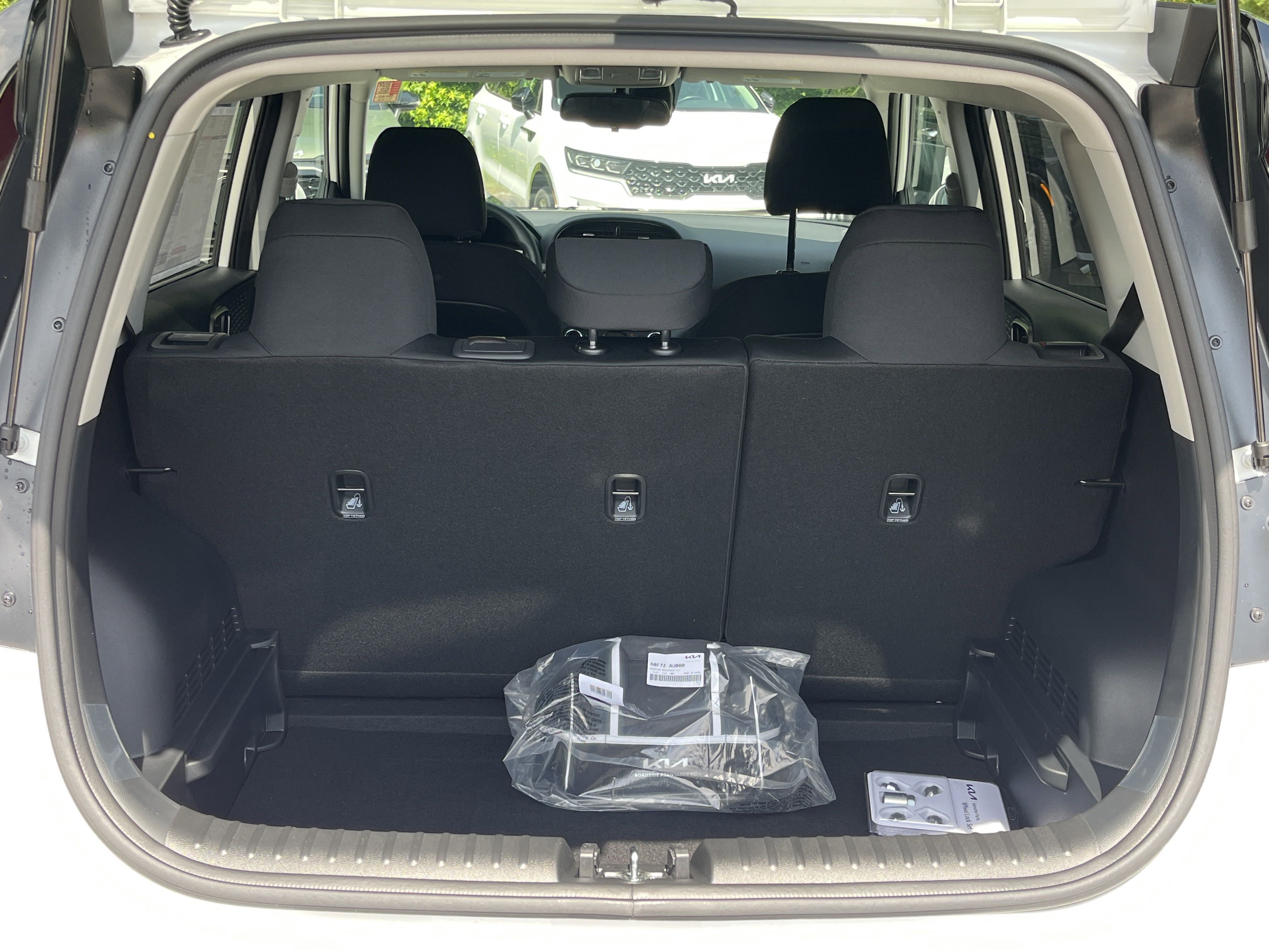 2025 Kia Soul S photo 16