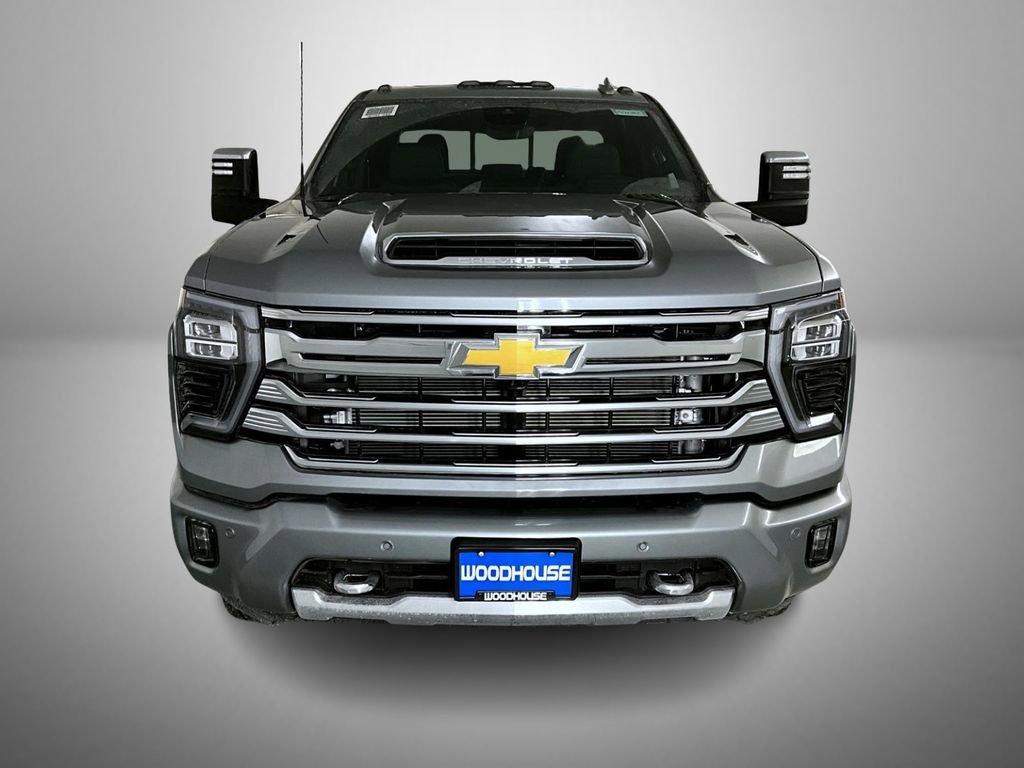 2026 Chevrolet Silverado 3500HD High Country photo 2