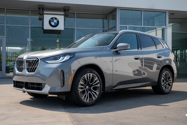 New 2025 Skyscraper Grey Metallic BMW 30 xDrive image 1