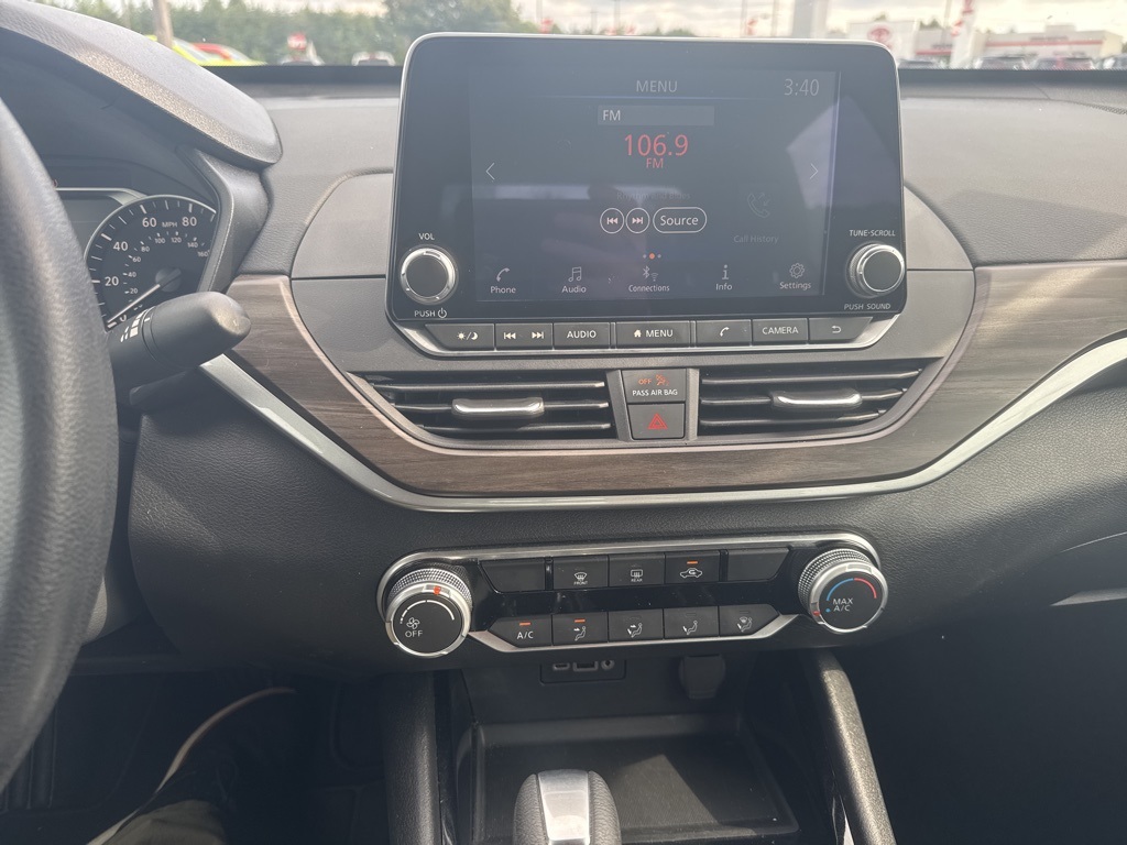 2024 Nissan Altima 2.5 SV photo 7