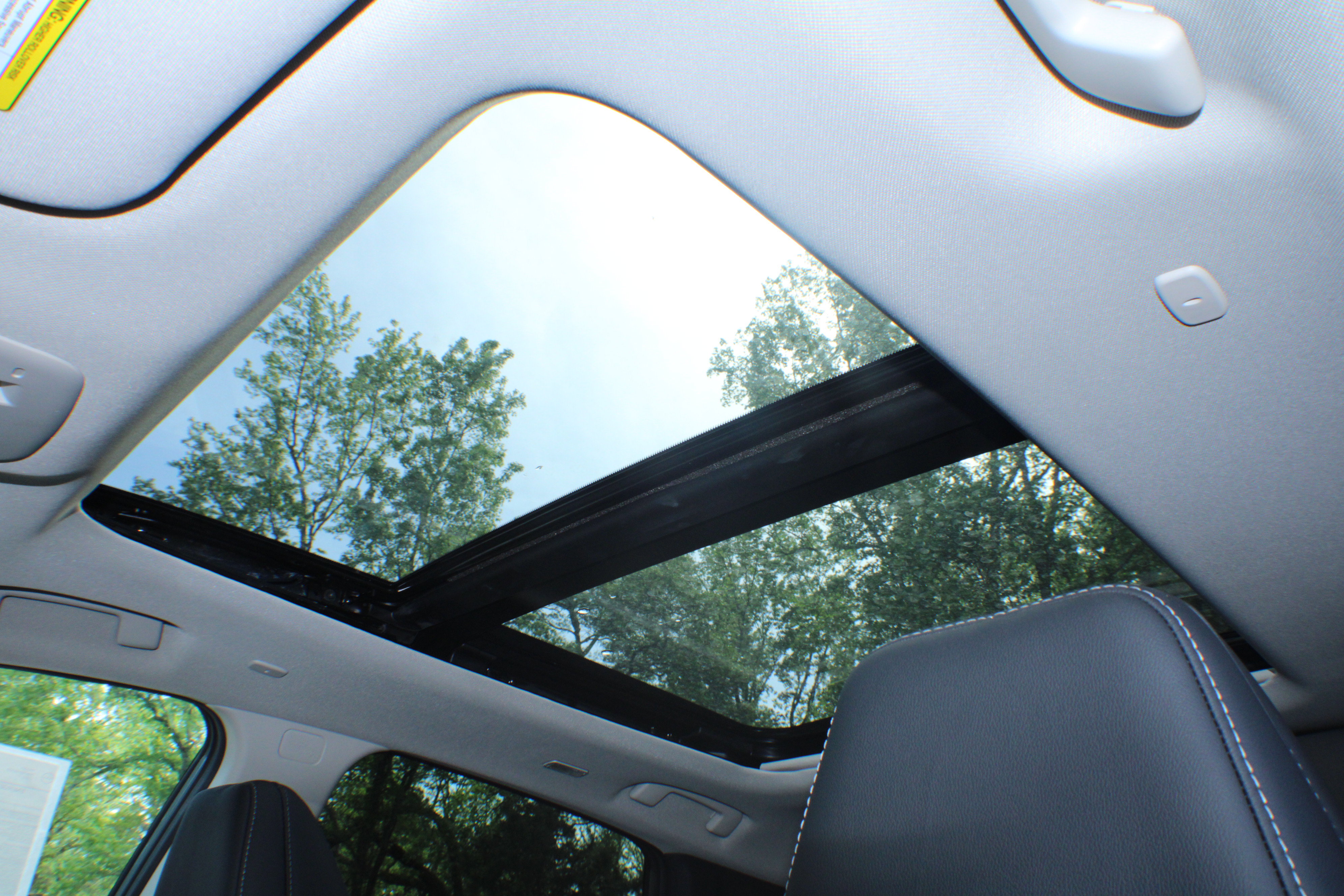2025 Nissan Murano SL photo 7