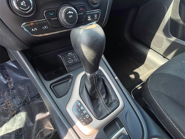 2015 Jeep Cherokee Latitude photo 26