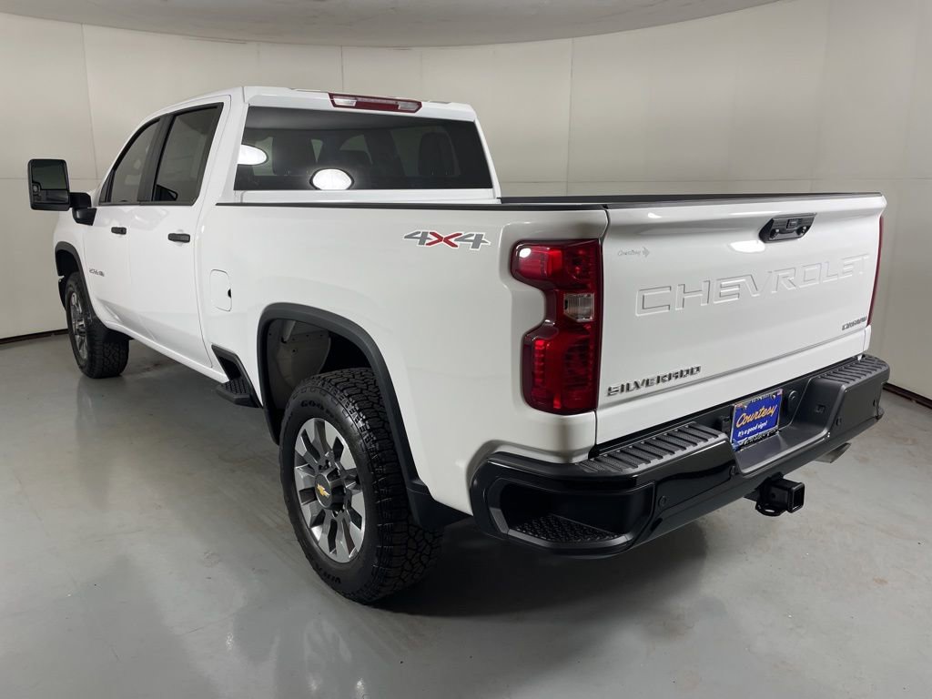 2025 Chevrolet Silverado 2500HD Custom photo 6
