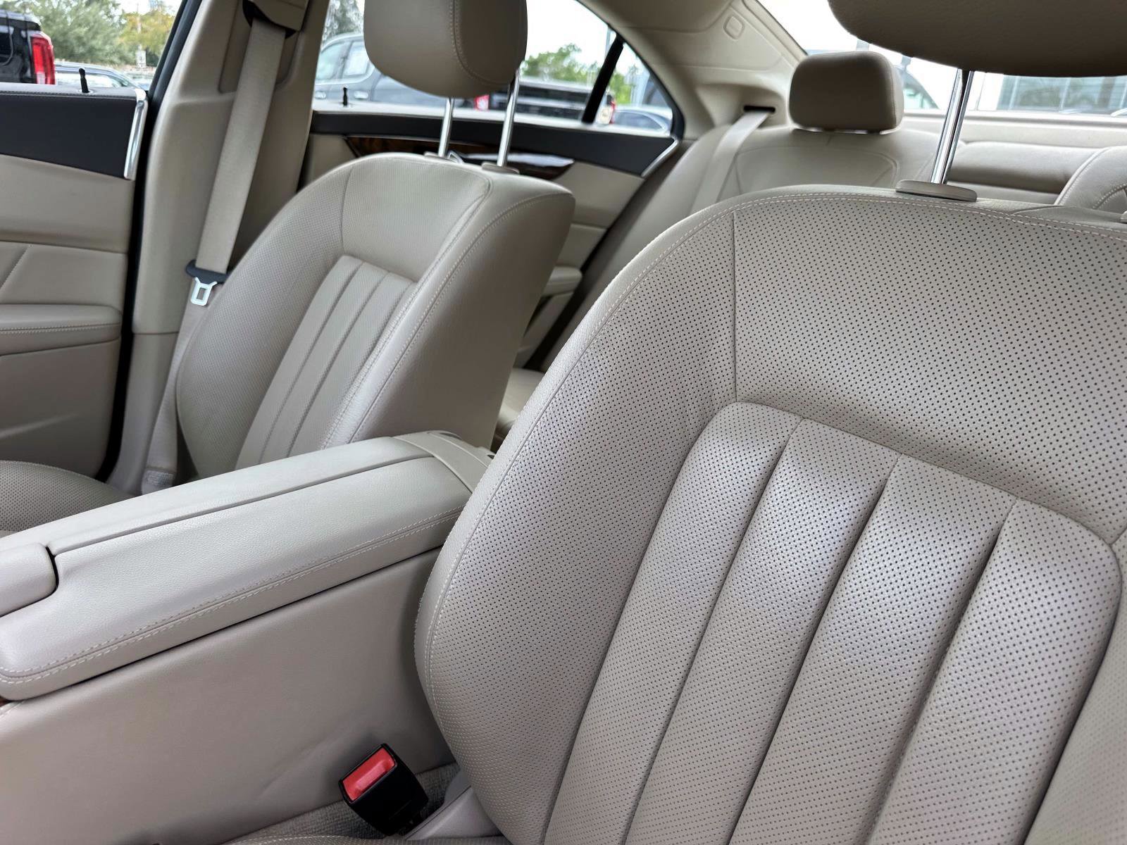 2012 Mercedes Benz CLS 550 photo 21