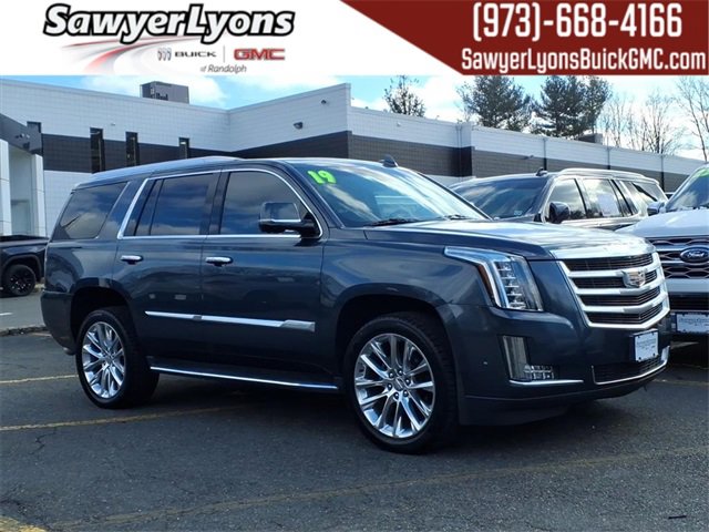 2019 Cadillac Escalade Luxury's photo