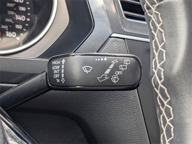 2021 Volkswagen Tiguan SE photo 28
