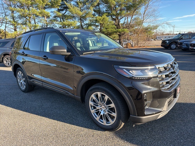 2026 Ford Explorer Active's photo