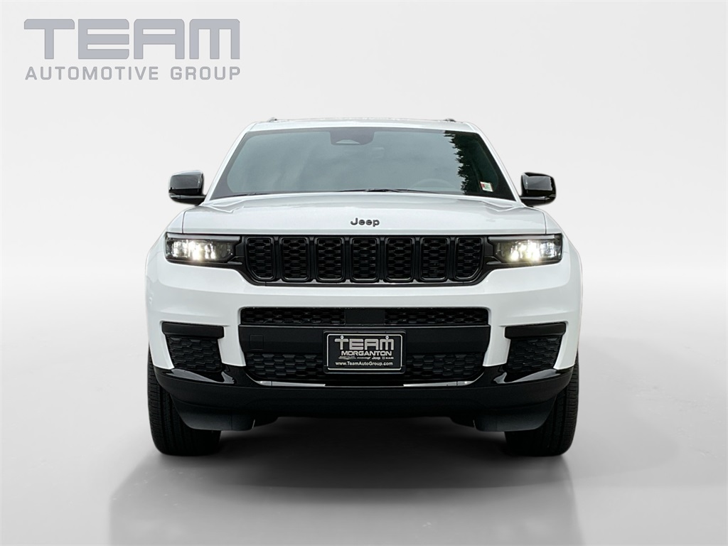 2025 Jeep Grand Cherokee X photo 2