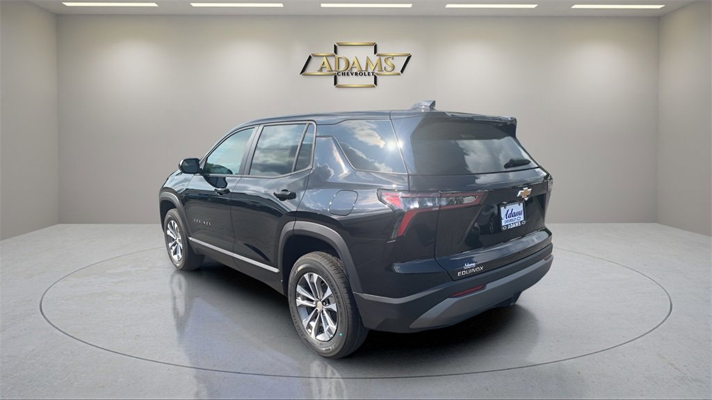 2026 Chevrolet Equinox LT photo 4