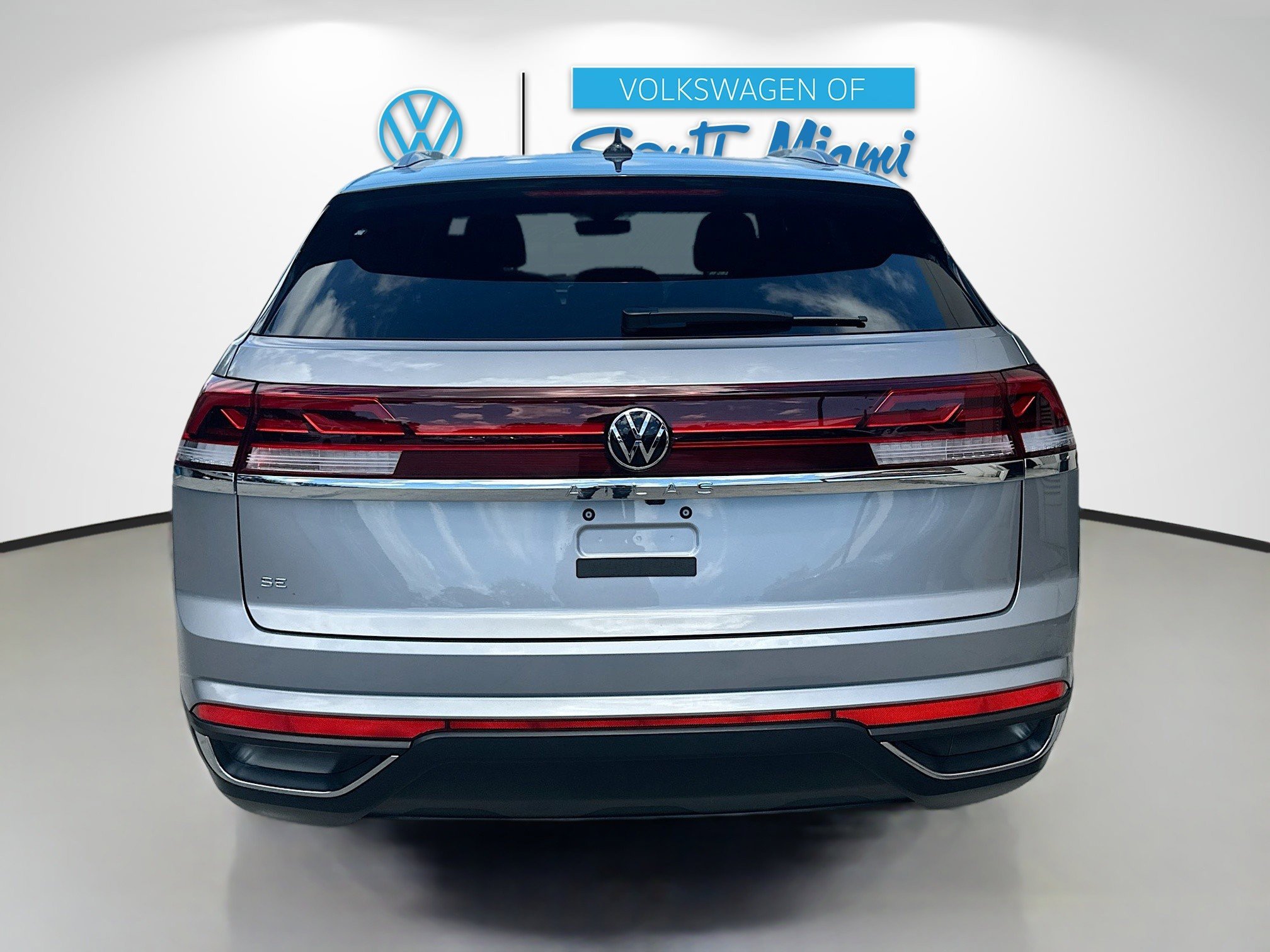2025 Volkswagen Atlas Cross Sport SE photo 4
