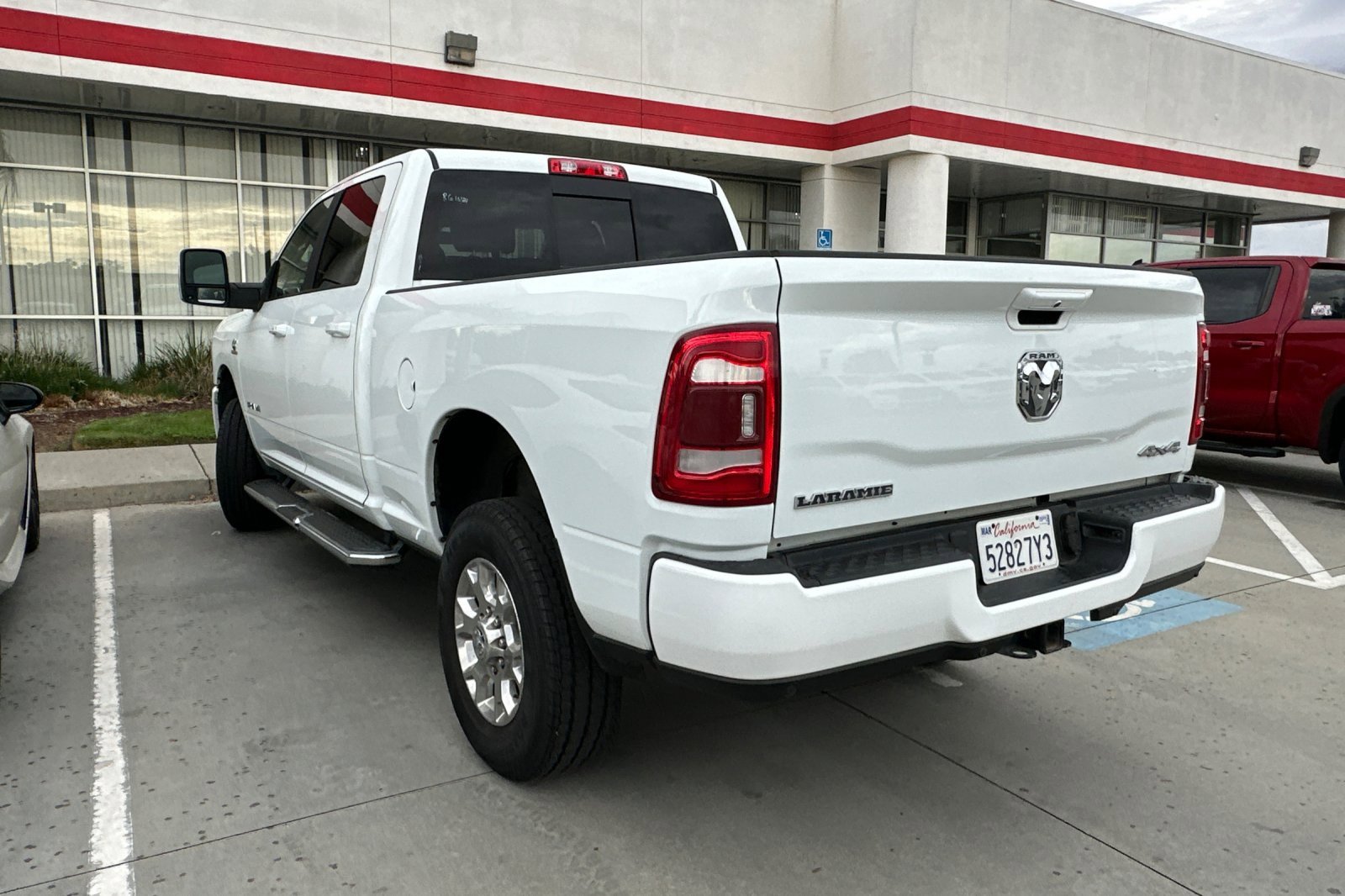 2024 Ram 2500 Laramie photo 3