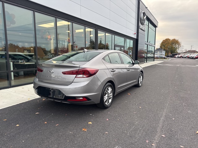 2020 Hyundai Elantra SEL photo 3