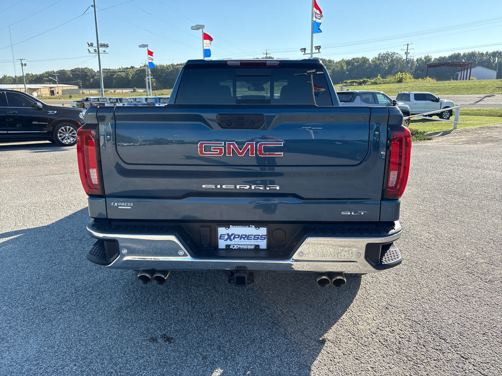2024 Gmc Sierra 1500 SLT photo 4