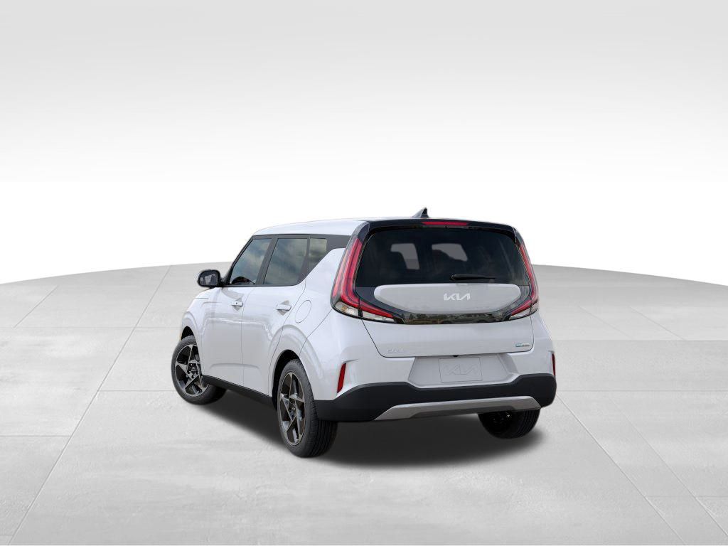 2025 Kia Soul EX photo 4