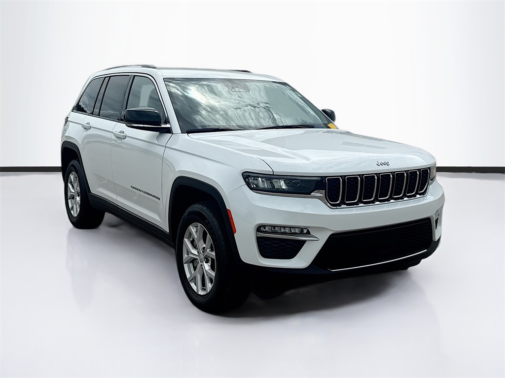 2023 Jeep Grand Cherokee Limited photo 3
