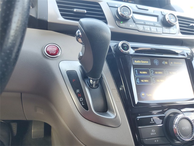 2015 Honda Odyssey EX-L photo 24
