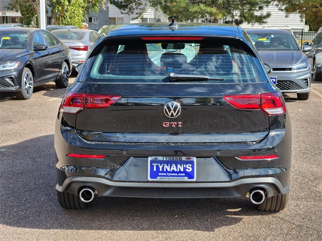 2025 Volkswagen Golf GTI SE photo 4