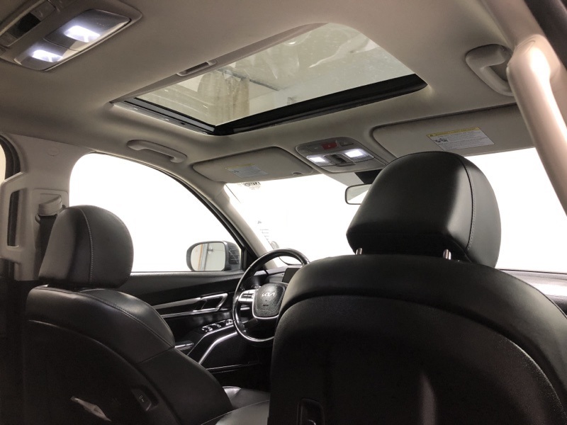 2024 Kia Telluride S photo 12