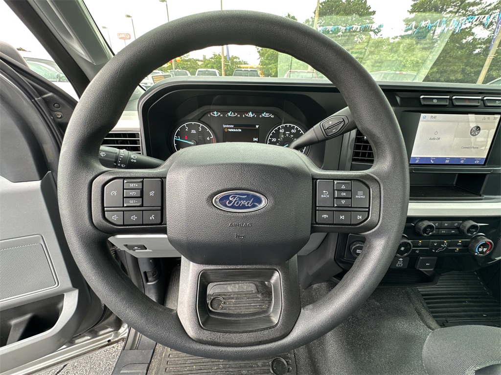2024 Ford F-350 XL photo 19