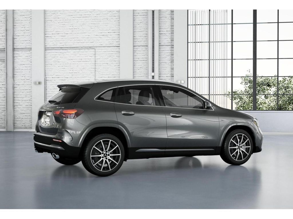 2025 Mercedes Benz GLA 35 AMG 4MATIC photo 16